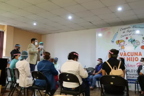 Empresa Pfizer capacita a personal sanitario y logístico para la llegada de la vacuna