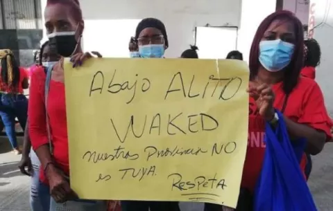 Miembros del partido gobernante protestan en la provincia de Colón