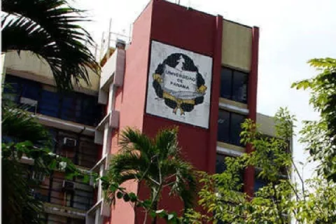 Universidad de Panamá pone a disposición una nevera para almacenar la vacuna contra la covid-19 