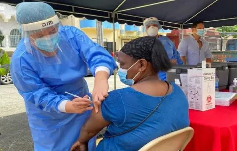 Panamá tendrá que esperar hasta el 15 de febrero para conocer cuándo llegará segundo lote de vacunas de Pfizer contra la covid-19
