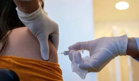 Con el primer cargamento de vacunas de Pfizer,  que llegó a Panamá, solo se vacunarán 6,420 personas 