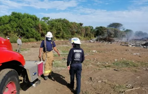 Empiezan a arder los vertederos de basura en la región de Azuero, tras el inicio de la temporada seca