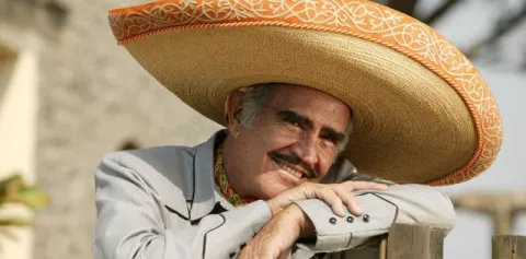 Vicente Fernández: Circulan nuevos videos del cantante manoseando a otras mujeres