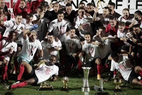 Alajuelense supera al Saprissa y se consagra campeón de la Liga Concacaf