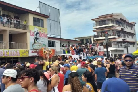 Minsa advierte que no se permitirá celebración de ningún tipo a nivel nacional entre el 13 y el 16 de febrero