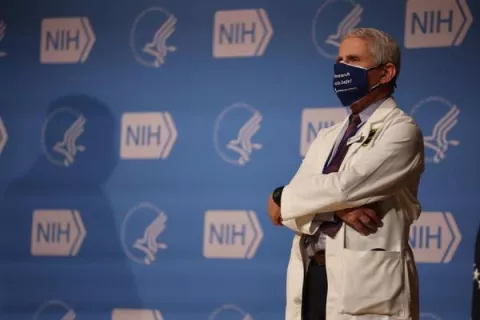 Anthony Fauci considera "terrible" que Estados Unidos se acerque a 500,000 muertes por covid-19