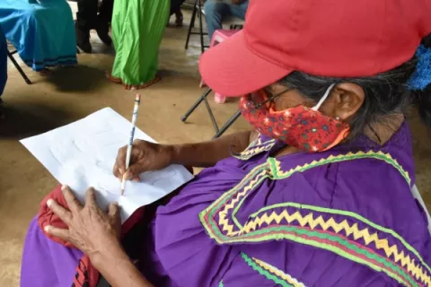 Más de 800 panameños aprenden a leer y escribir en medio de la pandemia