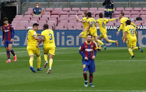Barcelona deja escapar la oportunidad de recortar puntos con el Atlético, tras empate ante Cádiz