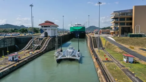 Canal de Panamá modificará tarifas de reservación y servicios marítimos