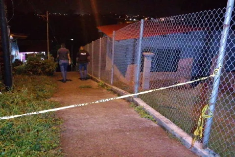 Investigan incidente en que joven de 19 años  acabó con un tiro en la cabeza en Villa Catalina, Colón