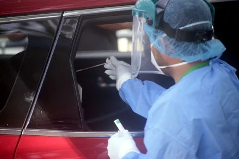Muertes por coronavirus aumentan a 5,694 en Panamá