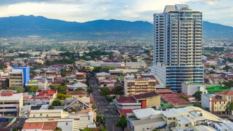 Bancos readecuaron deudas y ajustaron tecnologías por el virus
