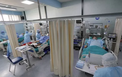 Perú prorroga la emergencia sanitaria por "alta probabilidad" de que la pandemia se extienda