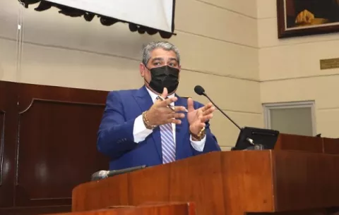 Ministro Luis Sucre: 'No podemos predecir si habrá otra cuarentena total'