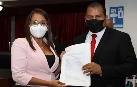 Anteproyecto de ley sobre el día de las víctimas de covid-19 genera avalancha de críticas