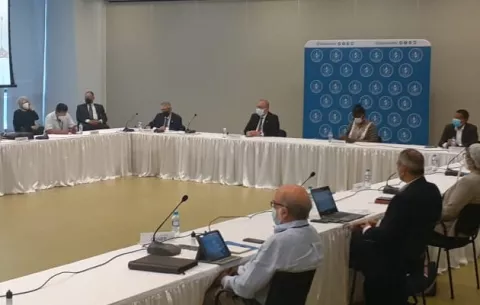 Instalan Mesa Plenaria del Diálogo por la Caja de Seguro Social en medio rechazo de trabajadores