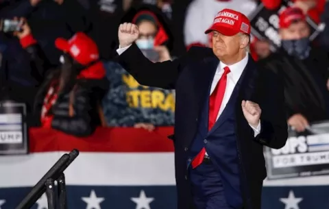 Donald Trump es absuelto en el juicio político por el asalto al Capitolio