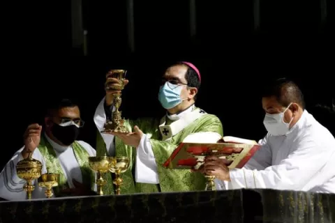 La Iglesia salvadoreña aplaude suspensión del acuerdo de 'tercer país seguro'
