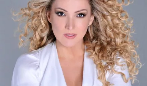 Erika Ender lanzó el video 'Si te quieres quedar' junto a su actual pareja