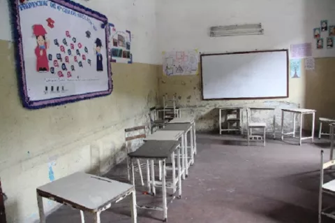 ¿Por qué padres de familia y docentes en Panamá consideran que el año lectivo 2021 debe ser a distancia?