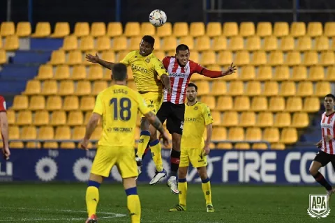 Fidel Escobar brilla con el Alcorcón en España
