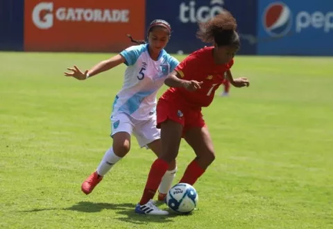 La Selección Femenina de Panamá cayó, pero mostró una buena actitud ante Guatemala