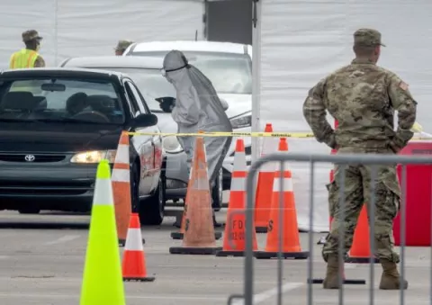 Florida inicia uso de nuevo anticuerpo sintético contra la covid-19 en el campo
