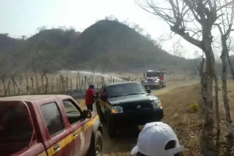 Autoridades locales de Herrera y empresas azucareras buscan minimizar la afectación por quemas de cañaverales