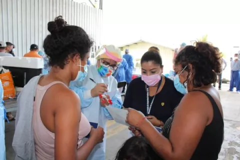 Cinco nicaragüenses que se encuentran en Paso Canoas resultaron positivos de covid-19