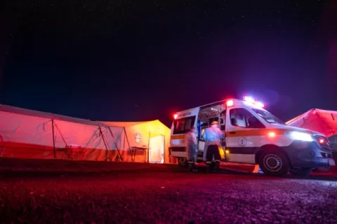 Nuevos hospitales de campaña estarán en el país a finales de febrero, dice embajada de Estados Unidos