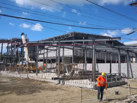 Un 65 % de avance tiene el nuevo hospital Dionisio Arrocha en Puerto Armuelles