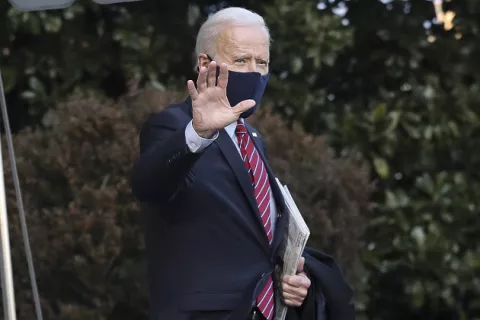 The Washington Post: Joe Biden suavizará los criterios para deportar inmigrantes