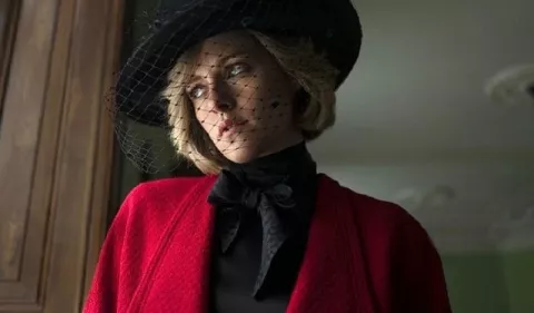Kristen Stewart como Lady Di