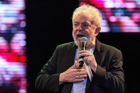  Luiz Inácio Lula da Silva dice aspirar a la Presidencia si es necesario para vencer a Jair Bolsonaro