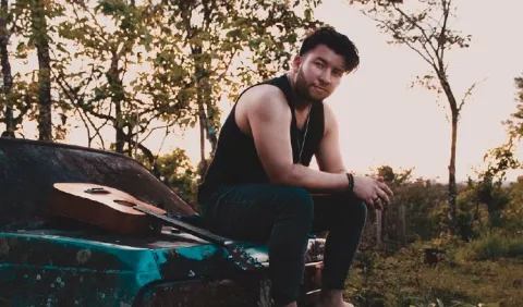 Marcelino Guerra presenta una nueva versión de 'Amor prohibido'