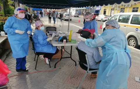 Minsa no puede regular costo de hisopados en  el sector privado