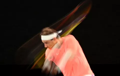 Rafa Nadal  vence a Norrie en el Abierto de Australia, pese a dolor de espalda