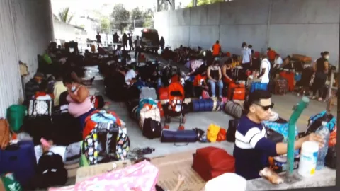 Tensión en Paso Canoas, más de un centenar de nicaragüenses siguen varados allí