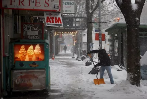Temporal invernal podría golpear Nueva York sin interrupción durante unas 48 horas 