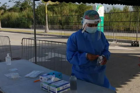 Autoridades de salud registran un leve descenso en los casos positivos de covid-19 en Panamá Oeste