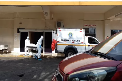 Policía que asesinó a su esposa e hirió a su suegra en La Chorrera recibía atención psicológica