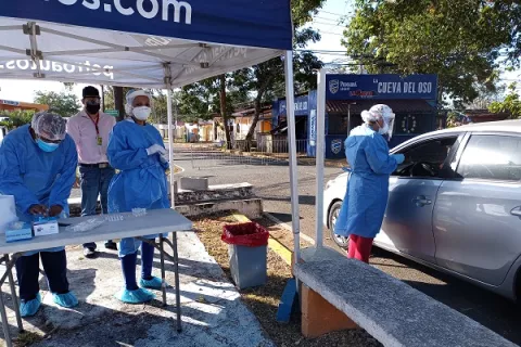 Autoridades de salud abren auto rápido para hisopados en los terrenos de la Feria de La Chorrera