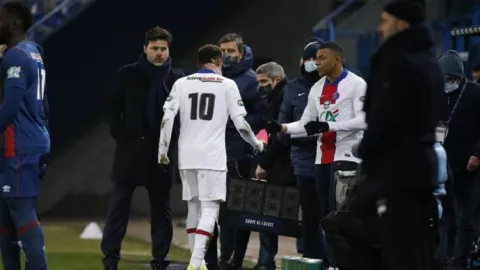 Neymar no estará disponible contra el FC Barcelona en los octavos de final de la Champions