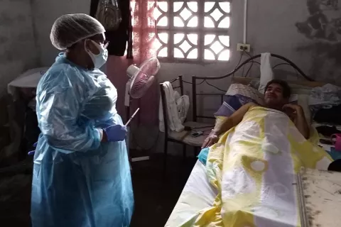 Panamá Oeste inicia la vacunación de pacientes encamados