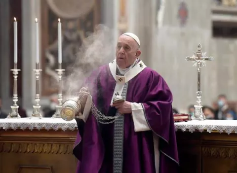 El Vaticano podrá sancionar con despido a quienes no se vacunen contra la covid-19