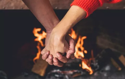 ¿Qué realmente mantiene viva la llama del amor?