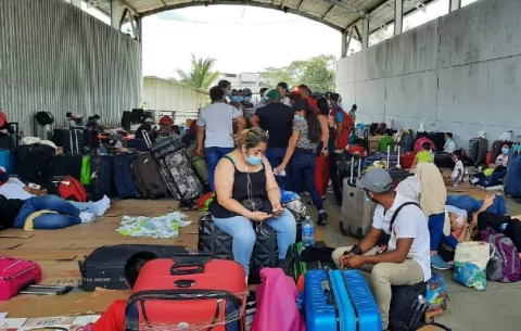 Nicaragüenses que están en Paso Canoas tendrán que practicarse nuevas pruebas de covid-19