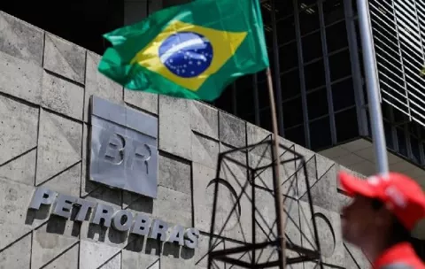 Petrobras anuncia venta de refinería por $1,650 millones