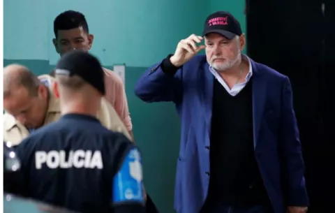 [VIDEO] Funcionario del Sistema Penal Acusatorio denuncia irregularidades en caso contra Ricardo Martinelli 
