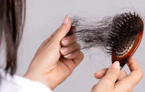 Secuelas de covid-19: fatiga, pérdida de cabello y falta de atención afectan a contagiados